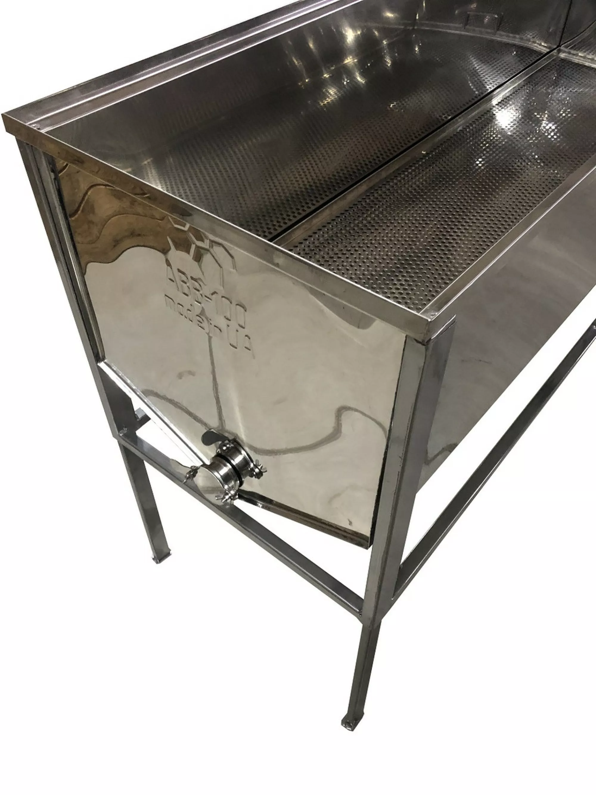 Стіл для розпечатки сот - 1,5 метра. FB плоский кошик - нержавіючий кран