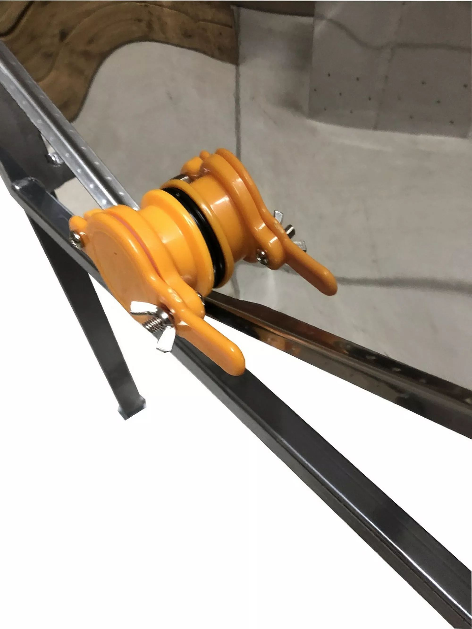 Стіл для розпечатки сот (FB плоский кошик) - 1,5 метра - пластиковий кран