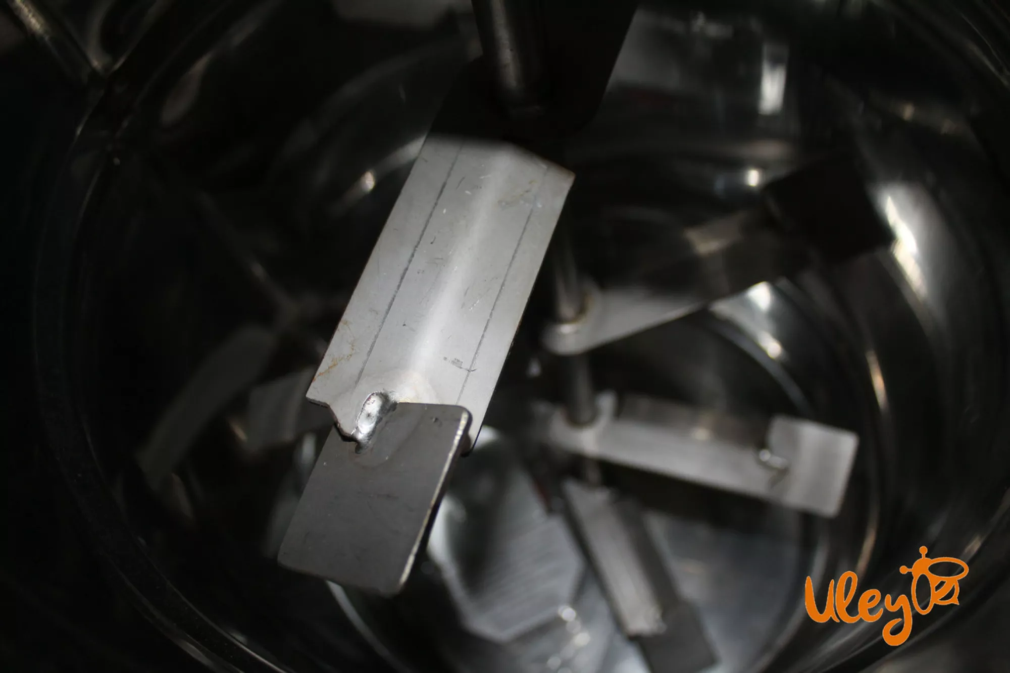 Кремовалка для меду, автоматична