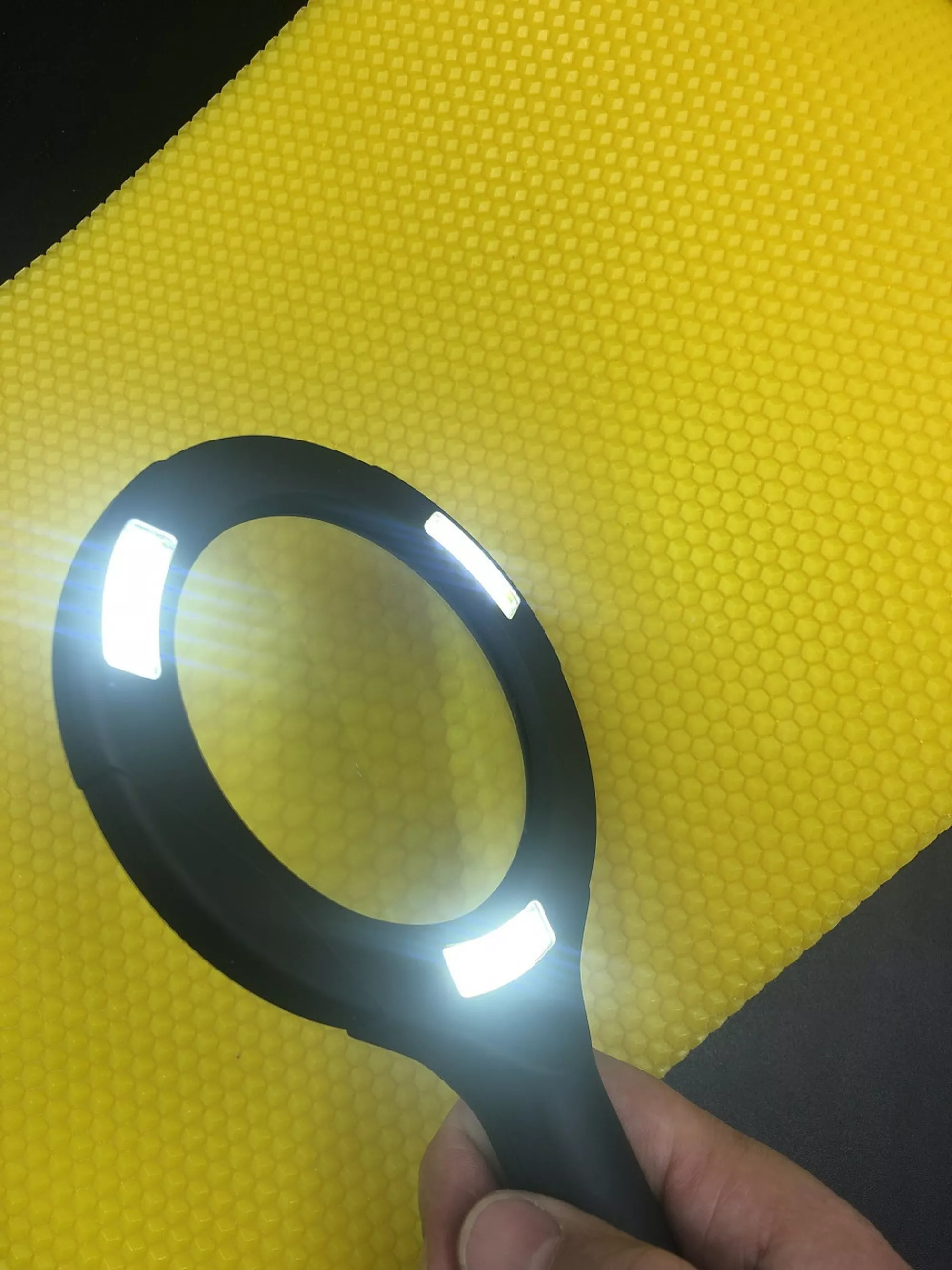 Лупа Бджолода ручна з потрійною LED-підсвіткою