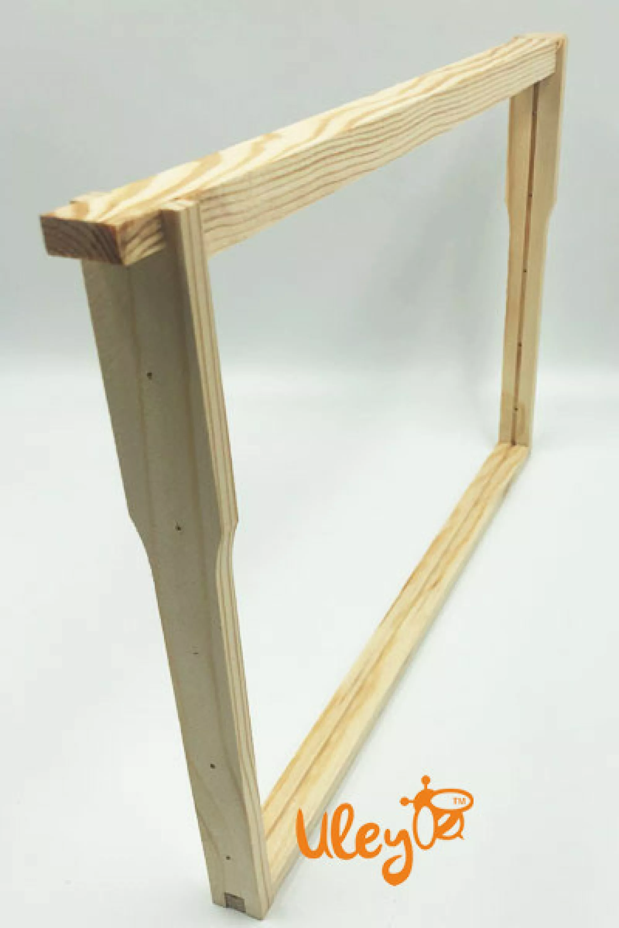 Рамка ЄВРО для Вулика Дадан, висотою 300 мм, з роздільниками Гофмана, з пропилом для установки вощини, з