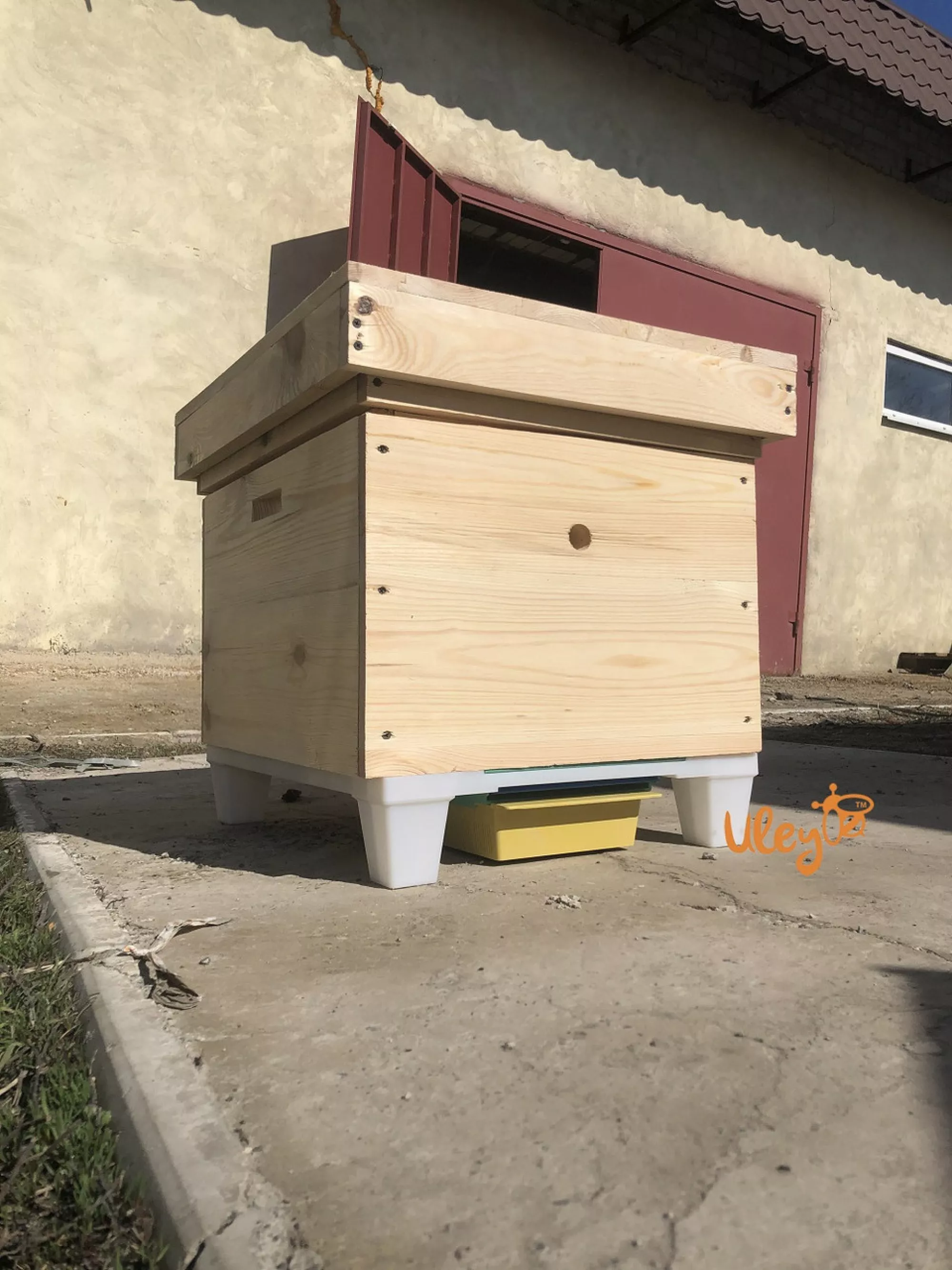 Пластикове Дно, сітчасте з пыльцесборником, на 10-ти рамковий вулик