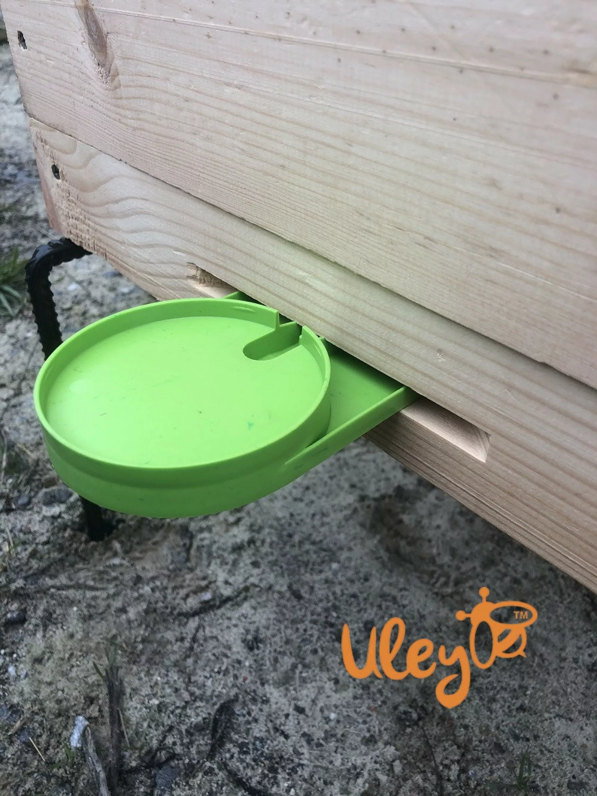 Поїлка летковая під Скляну банку