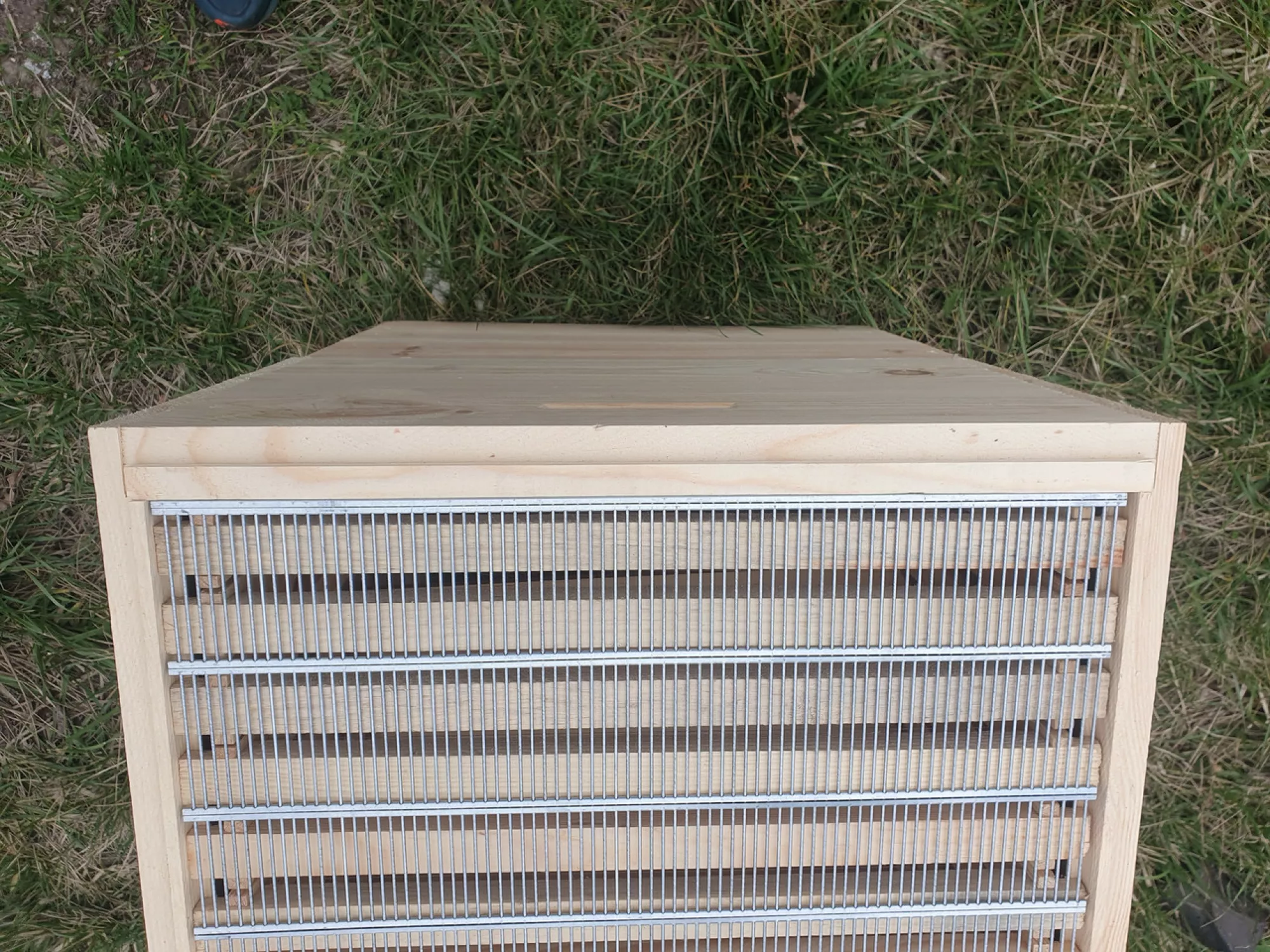 Решітка розділова металева на 8 рамок 310 мм х 455 мм “Lyson” Польща (арт. 4005)