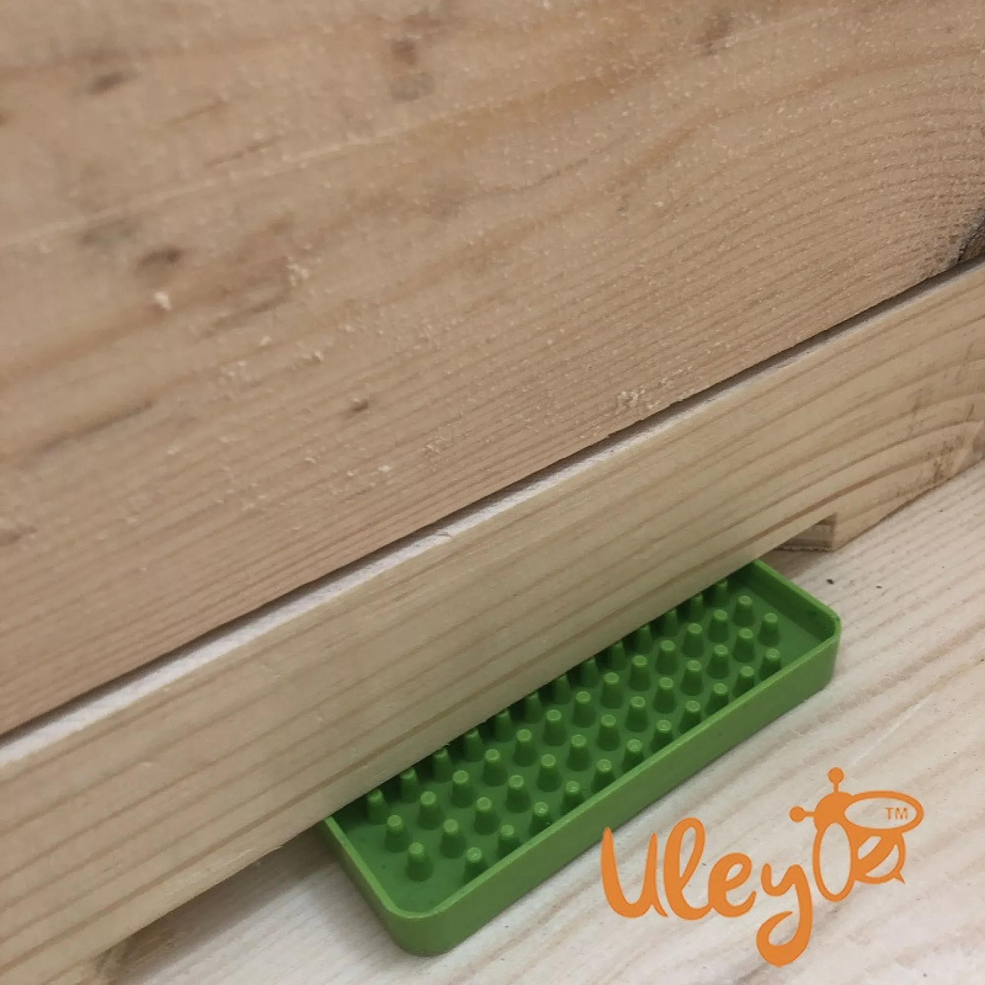 Поїлка летковая під Скляну банку