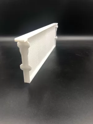 Рамка Магазинна 145 мм з пластикової вощиною