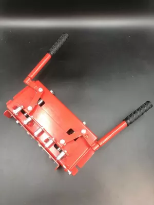 Діркопробивач пасічний універсальний на дві ручки в комплекті з втулками для рамок, 100г. (800шт.) 3х6 мм