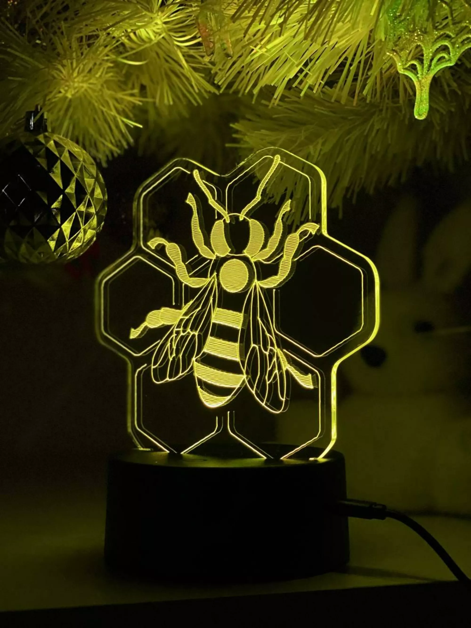 Нічник Бджоловода