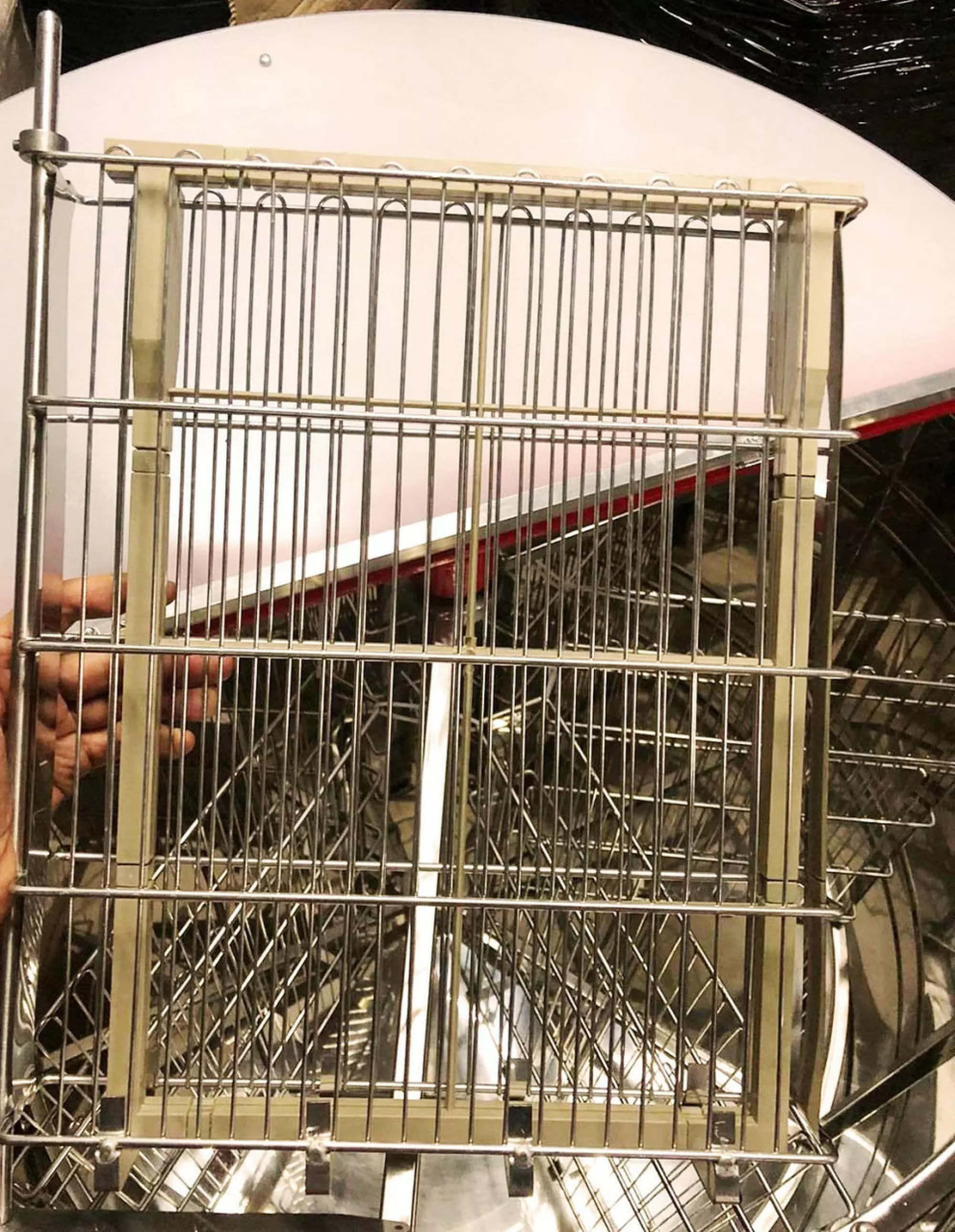 6-ти рамкова «ЄВРО» Медогонка, автоматична, під «Українську рамку» — РЕМІННА