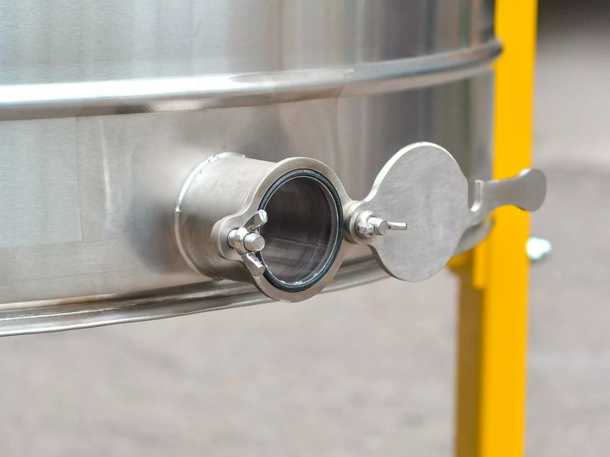 Медогонка 9 рамкова, автоматична МК-9П, Ø940, 12В/220В, під рамку “Дадан 300 мм”