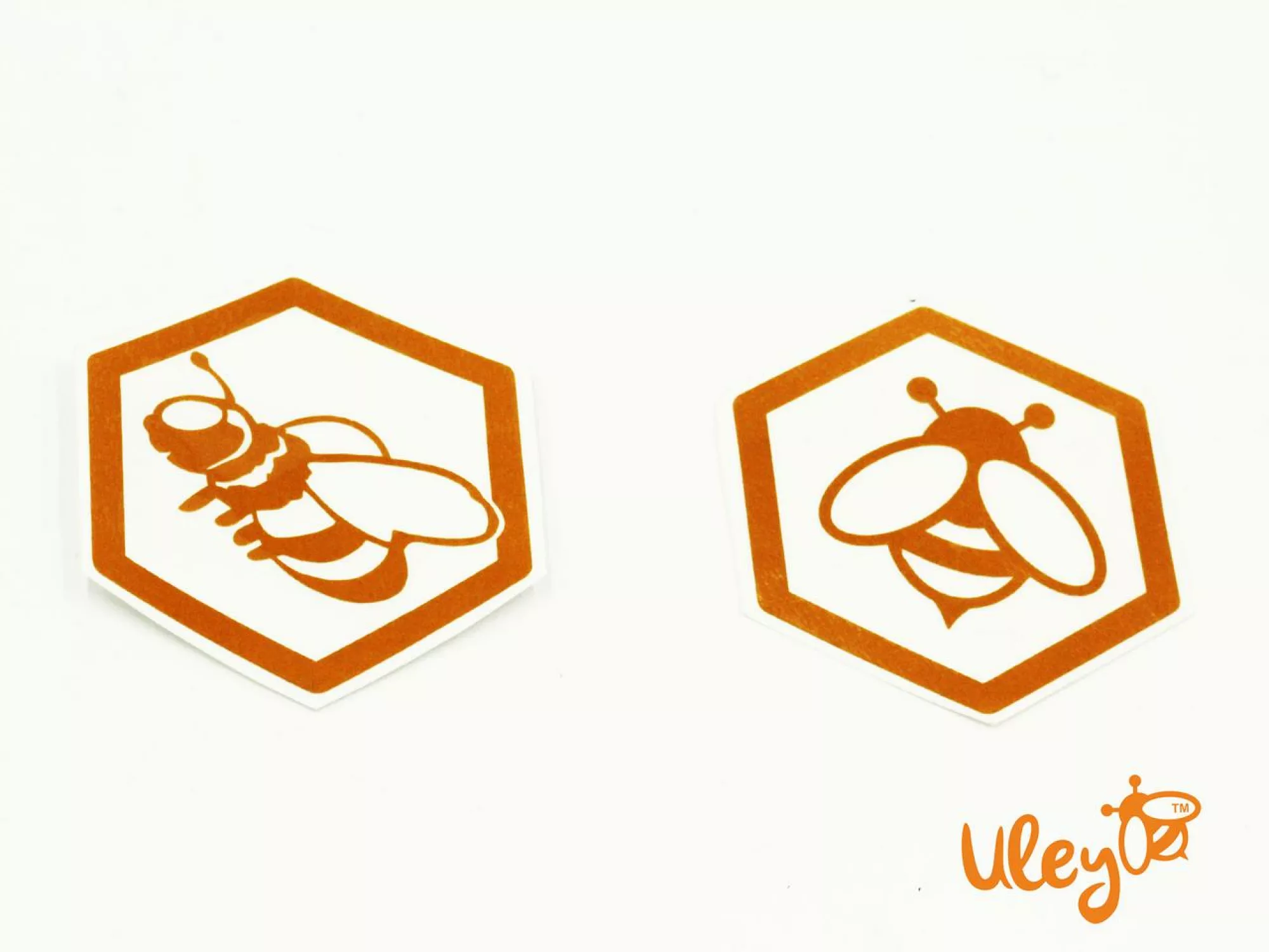 Наклейка на Автомобіль - "Бджілка" 1