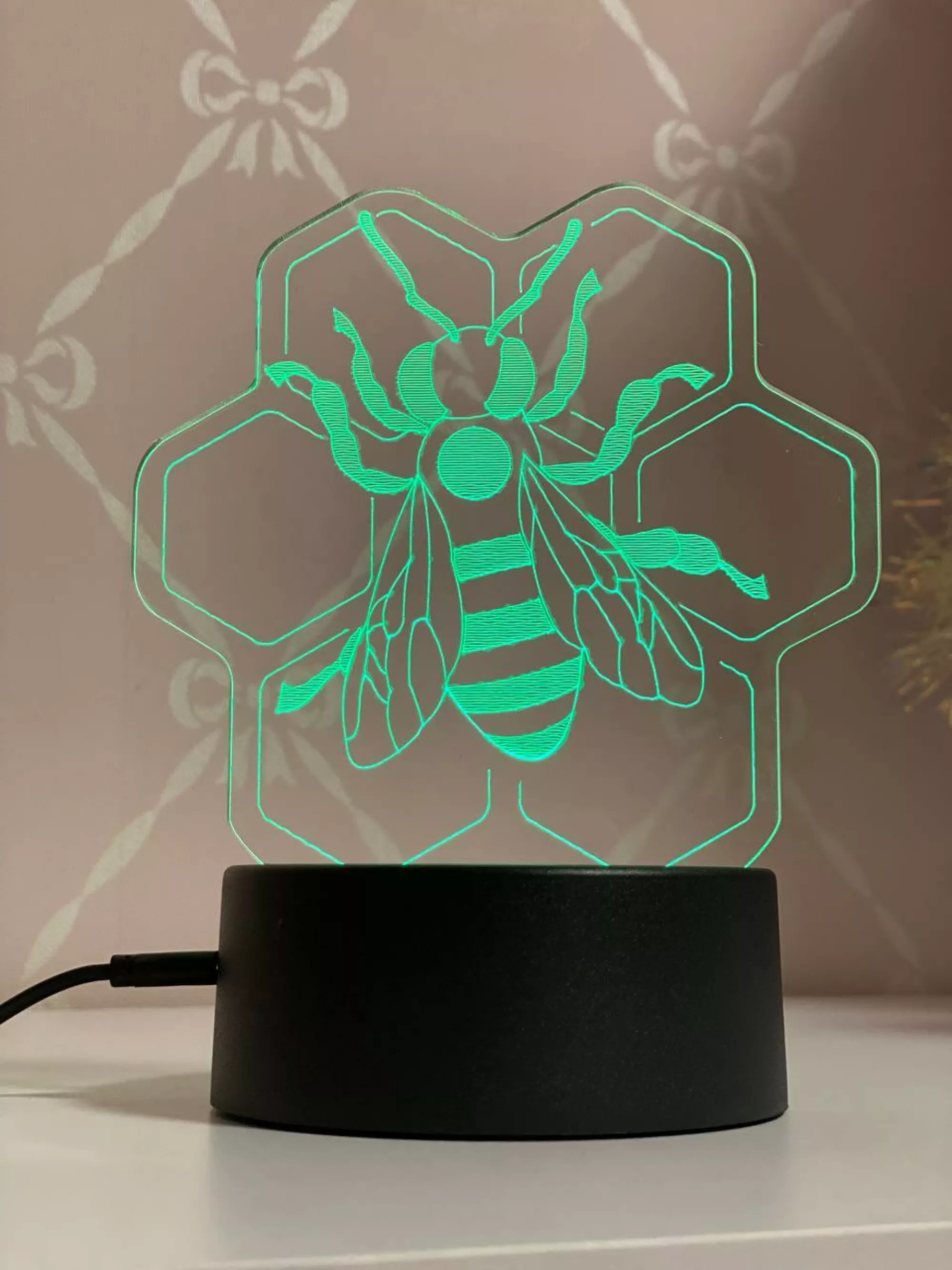 Нічник Бджоловода