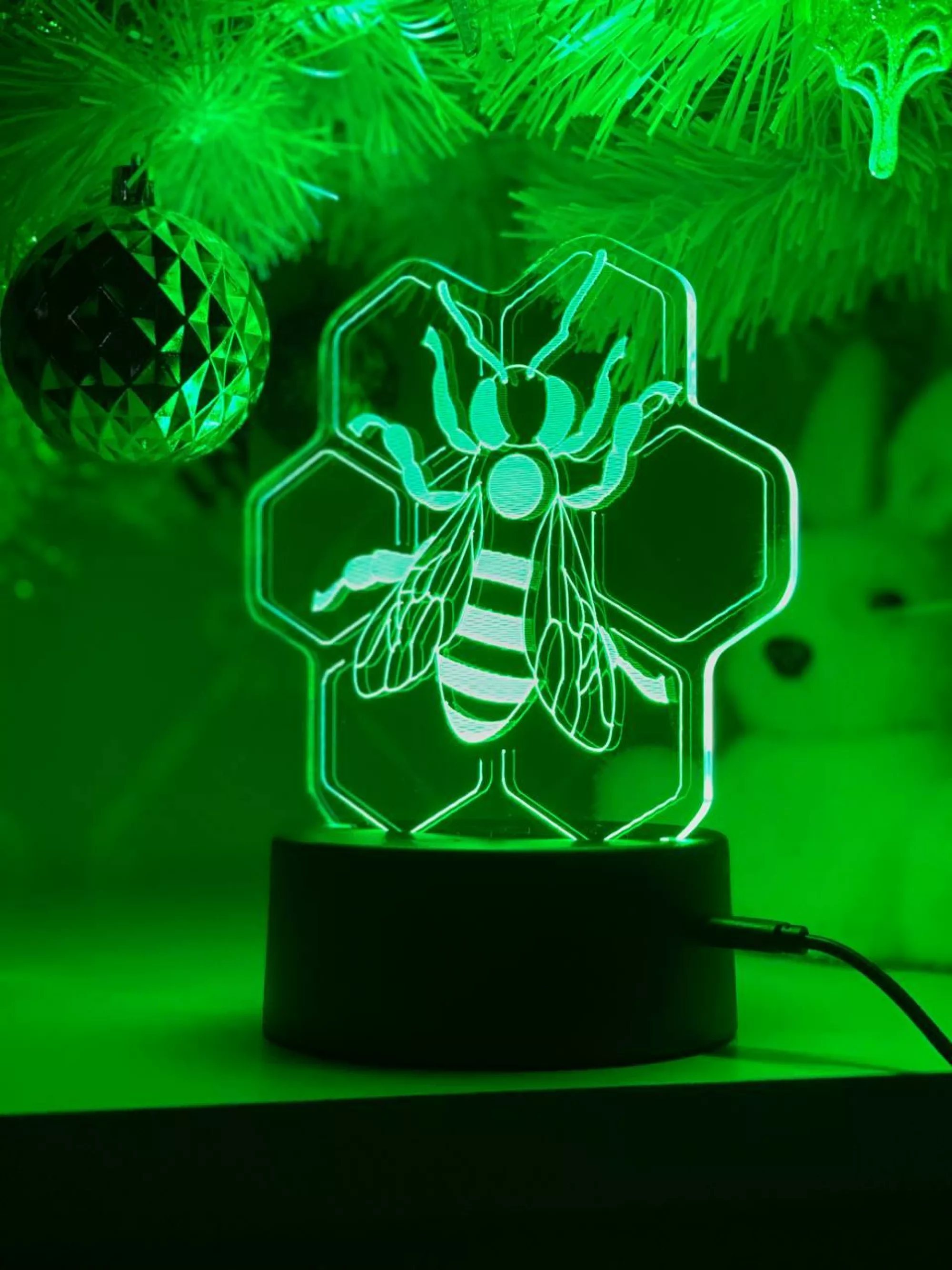 Нічник Бджоловода