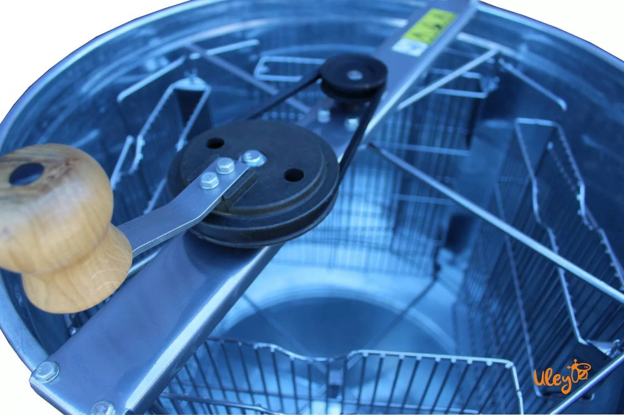 Оцинкована медогонка 4-х рамкову, поворотна. Ремінний привід