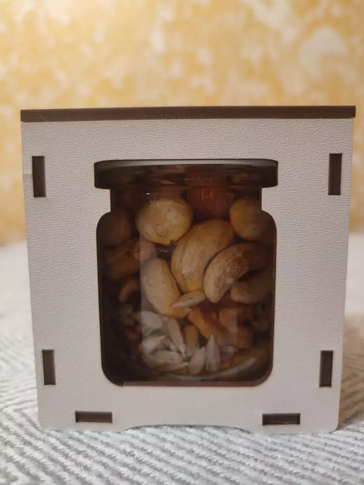 Різновид горіхів з медом