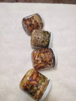 Різновид горіхів з медом