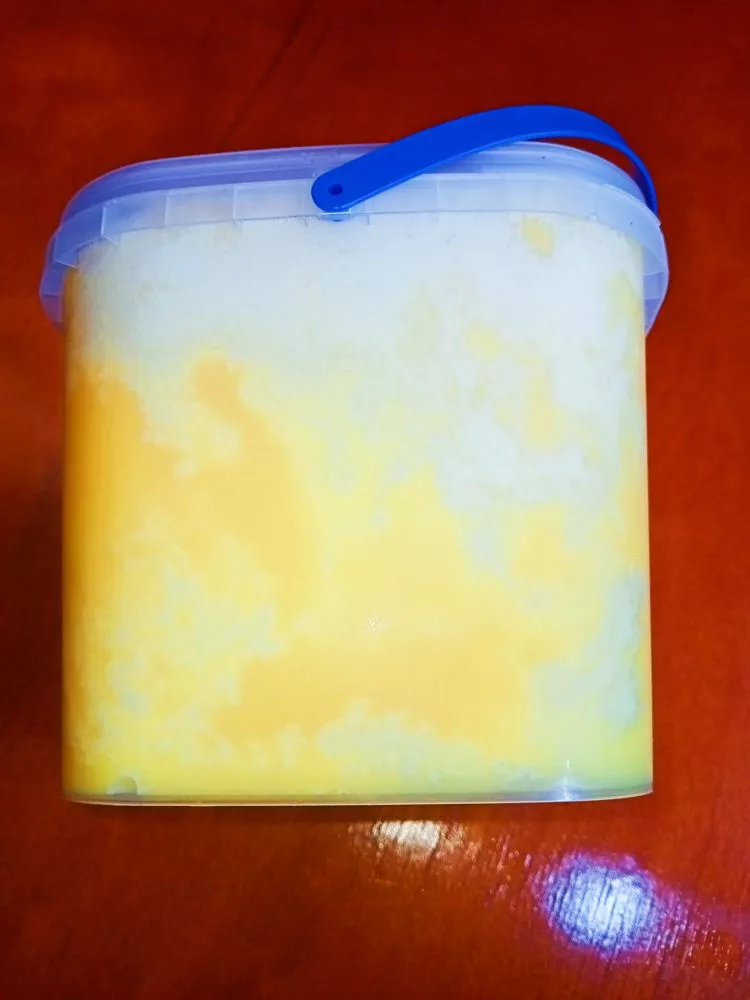 Смачний медок із маленької пасіки