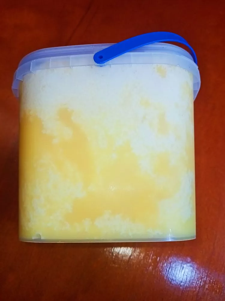 Смачний медок із маленької пасіки