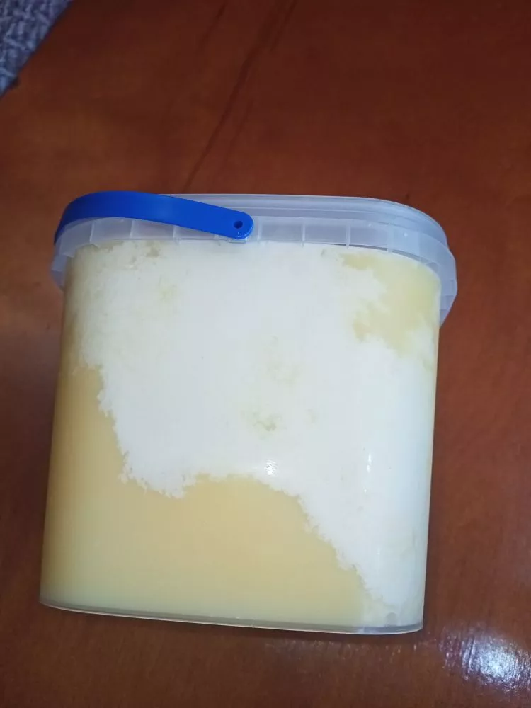 Смачний медок із маленької пасіки