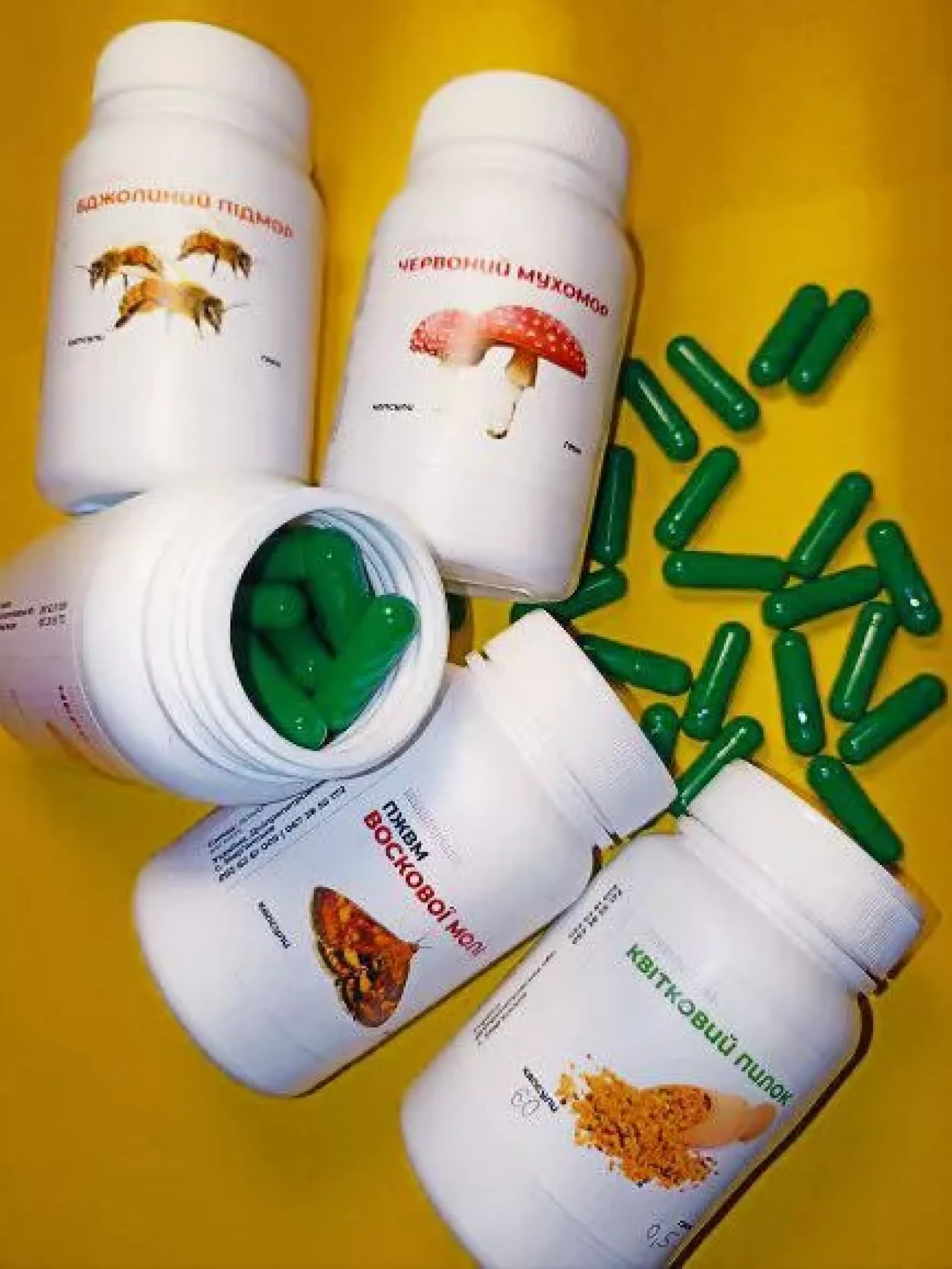 Капсули продукти життєдіяльності воскової молі